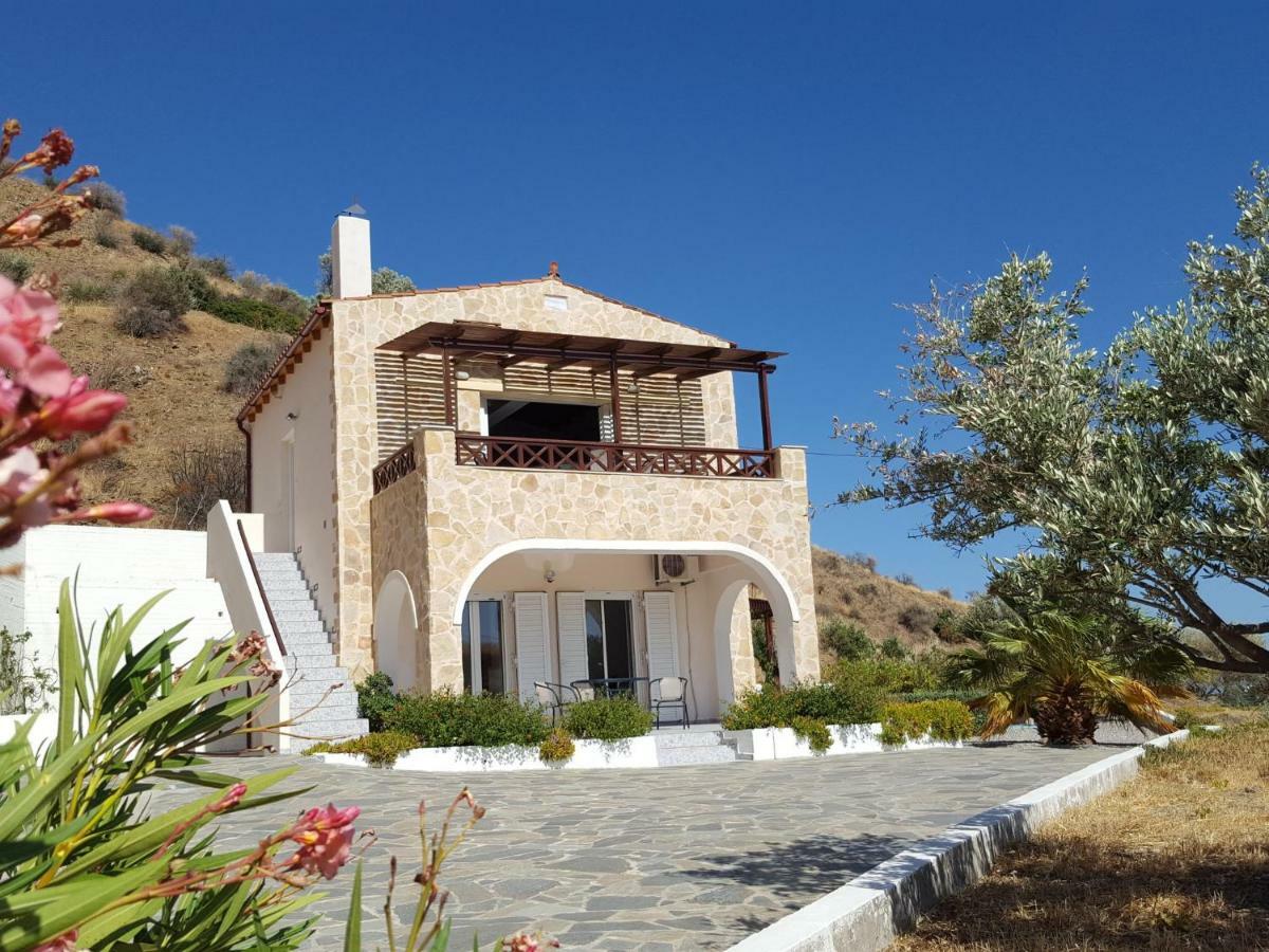 Beautiful Villa In أغيا غاليني المظهر الخارجي الصورة